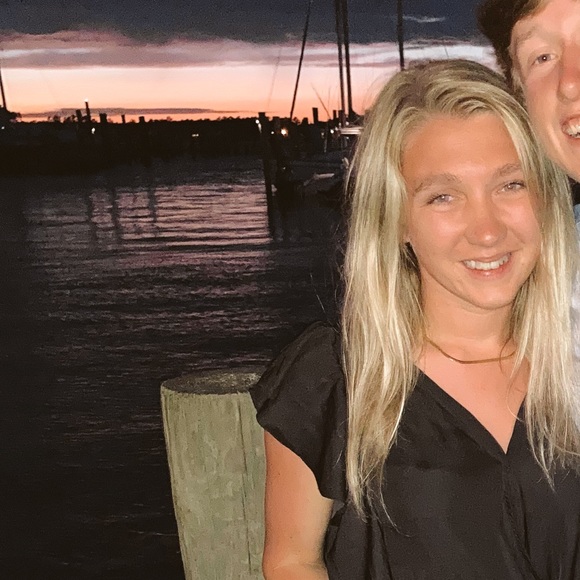 Meet your Posher, Sloan - Picture 1 of 1